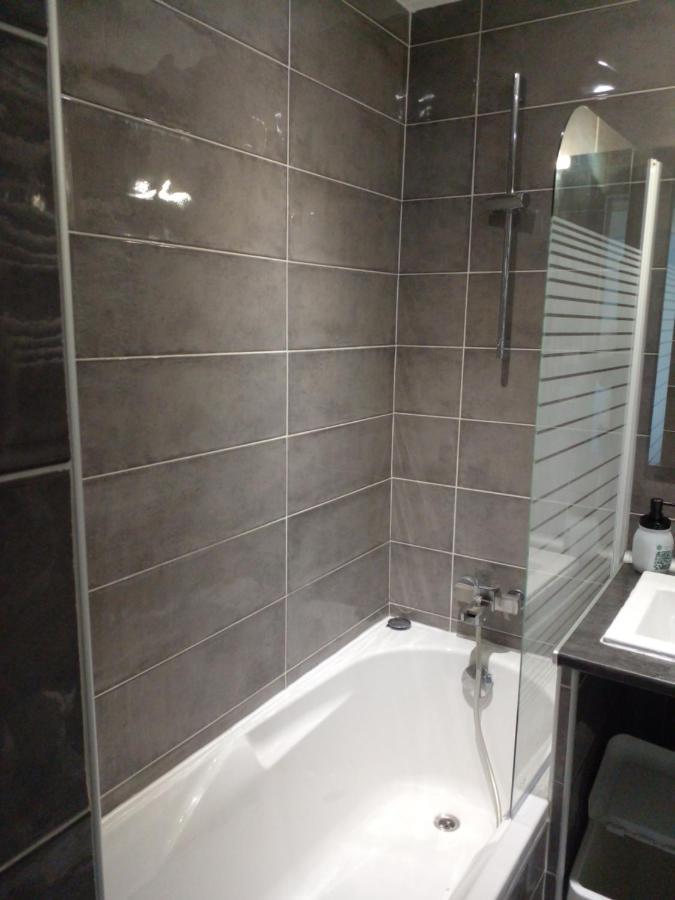 Appartement En Residence Climatise Avec Parking Монпелие Екстериор снимка