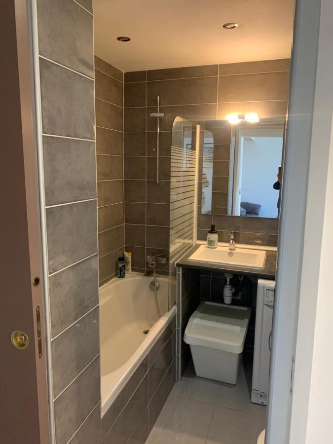 Appartement En Residence Climatise Avec Parking Монпелие Екстериор снимка